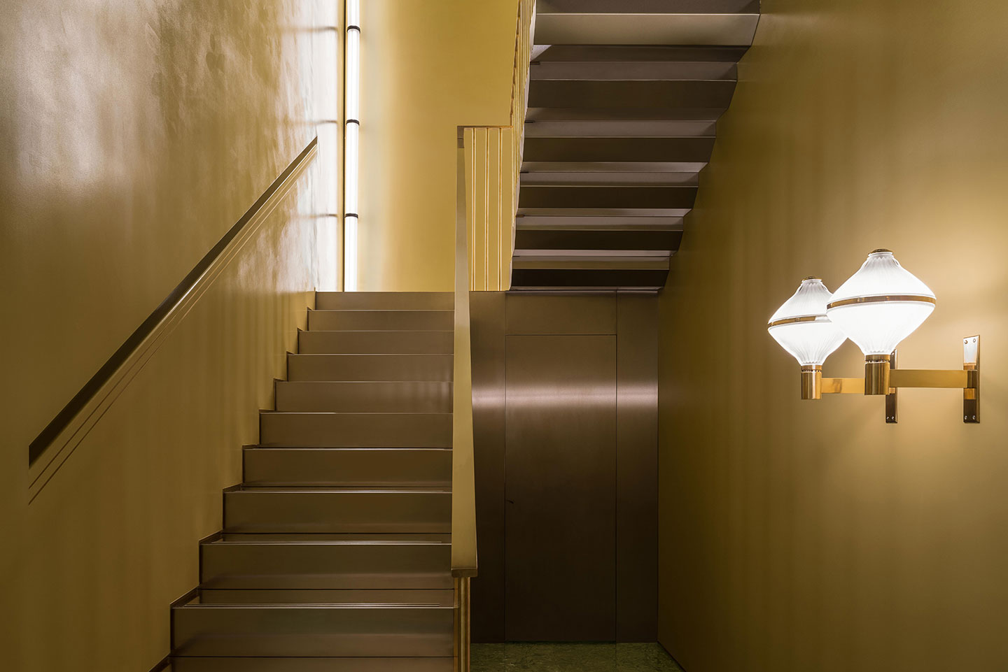 意大利都灵拉格朗日 12 号奢侈品精品店-8