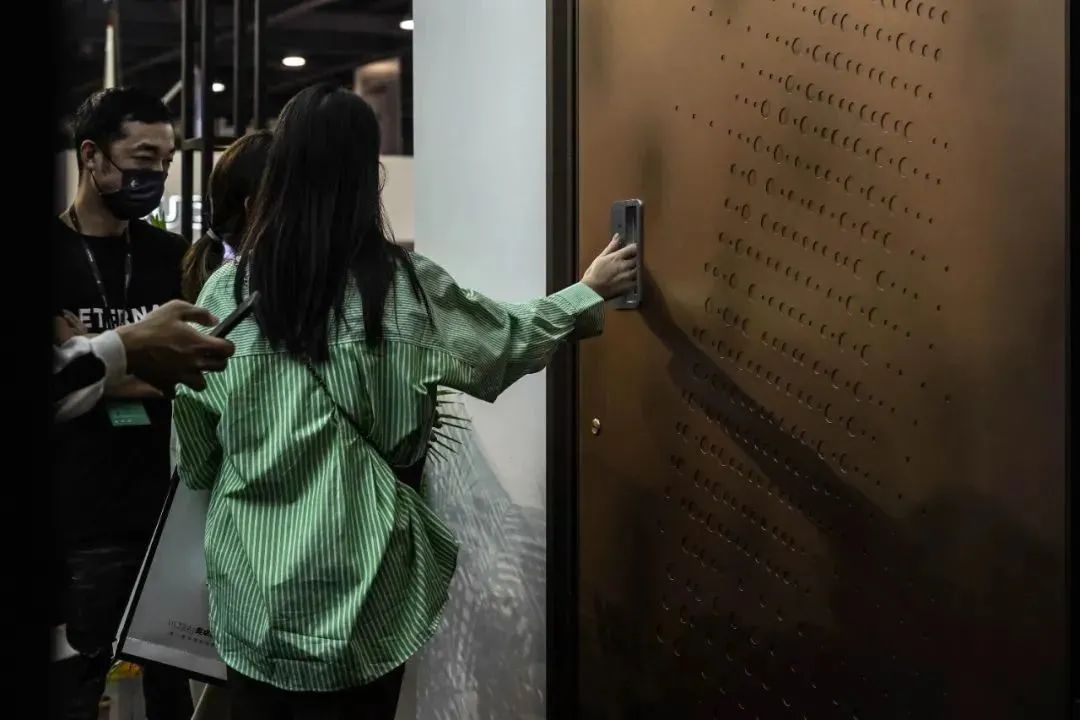 ETERNAL 展厅 · 光影交错的潮酷设计丨中国广州丨此外设计-56