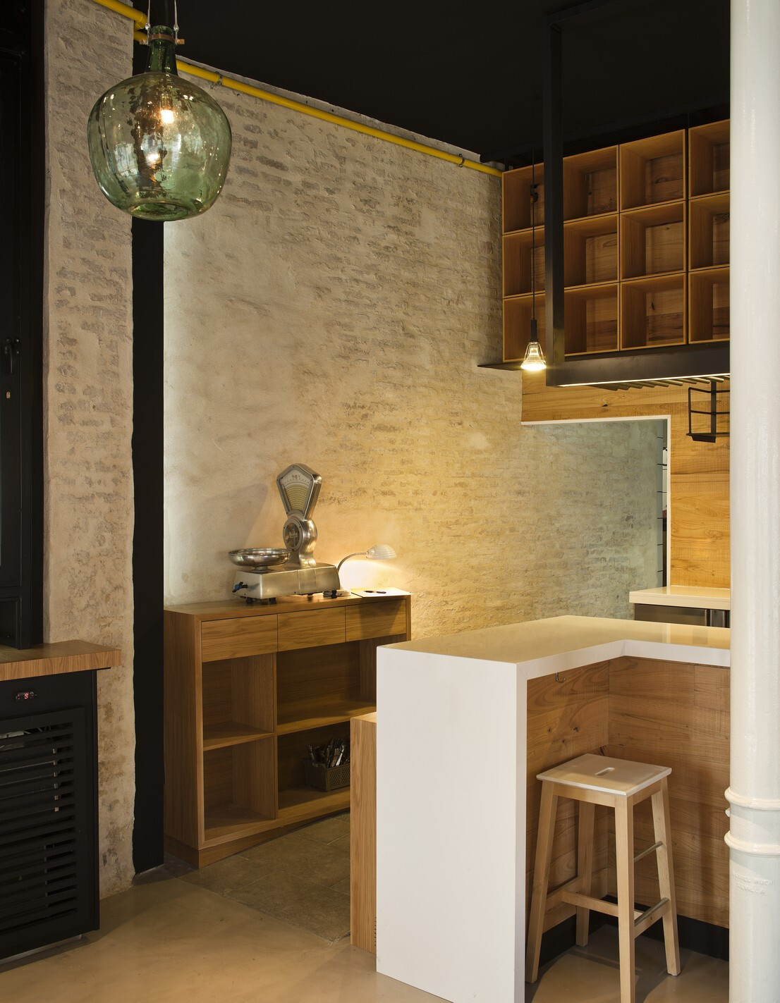 西班牙塞维利亚葡萄酒主题餐厅-15