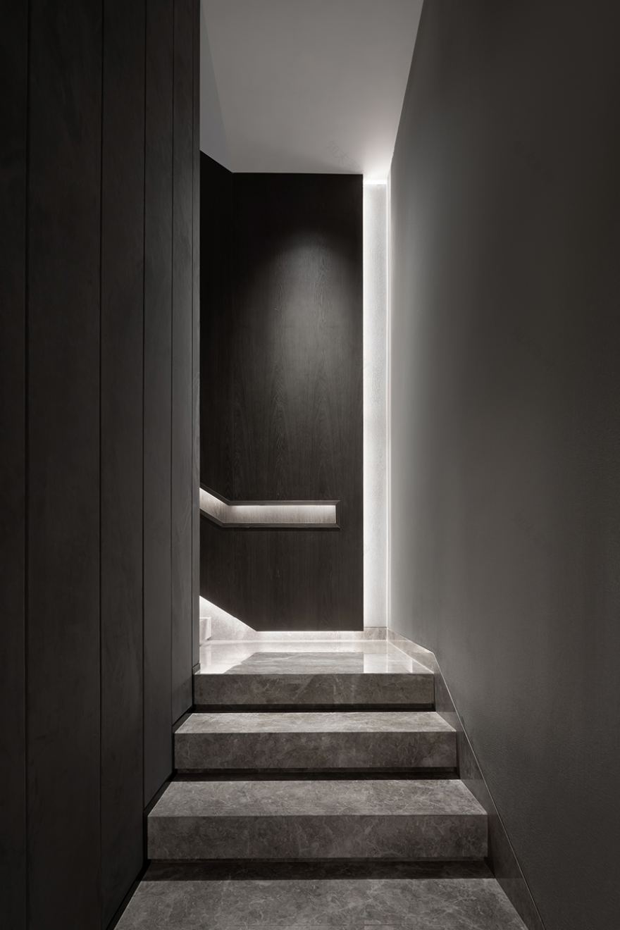 深色木饰面的别墅艺术丨中国杭州丨杭州木维设计-23