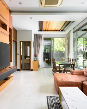 real estate editing