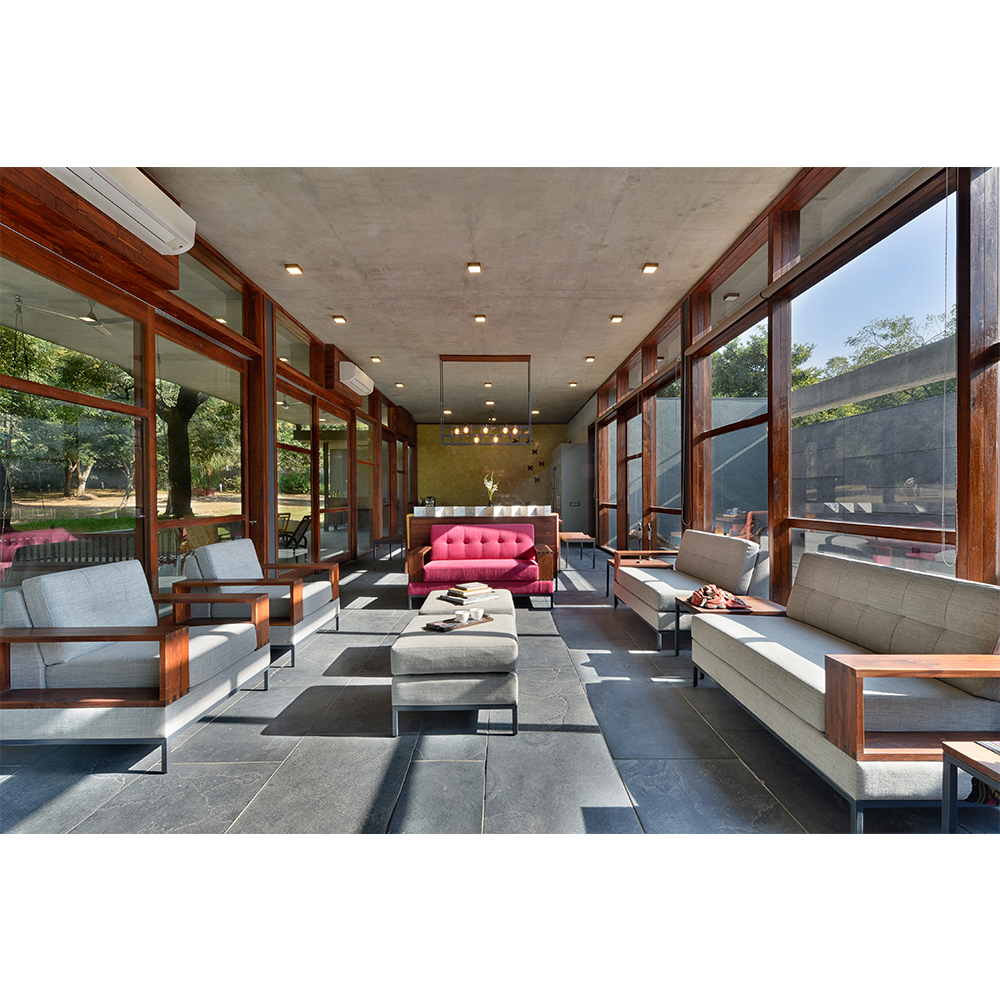 the house by the trees-10