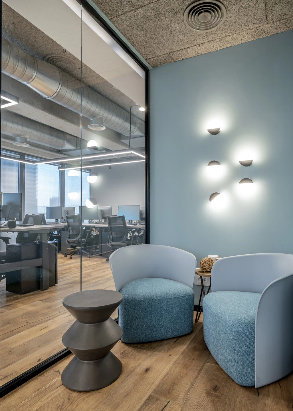 Immunai 以色列办公室 | 温暖木质空间中的几何趣味-15