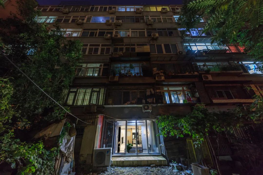 北京半地下室 65 平米住宅改造 | 折叠空间与自然光的巧妙融合-6