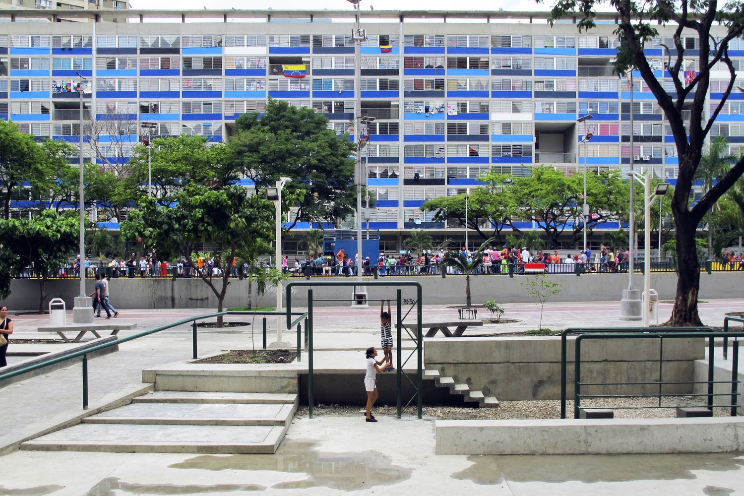 城市便利设施 · 玻利瓦尔大道的社区活力中心-66