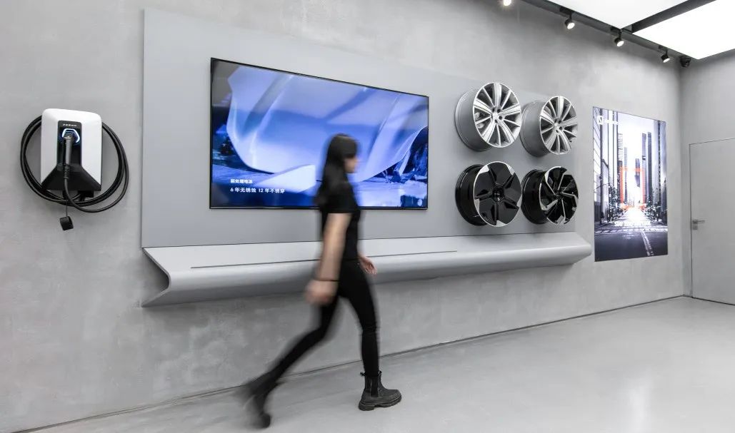 上海外滩 SOHO 极氪体验中心丨中国上海丨INGROUP-26