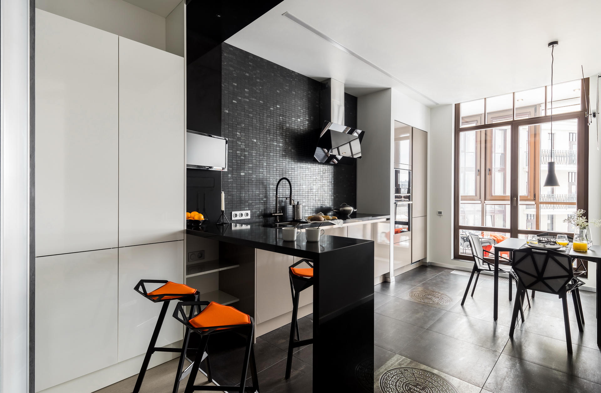 Квартира на Обводном-12