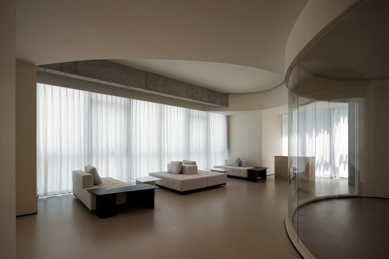 银冽渗袤 · 成都400㎡普拉提馆丨中国成都丨笾界建筑-38