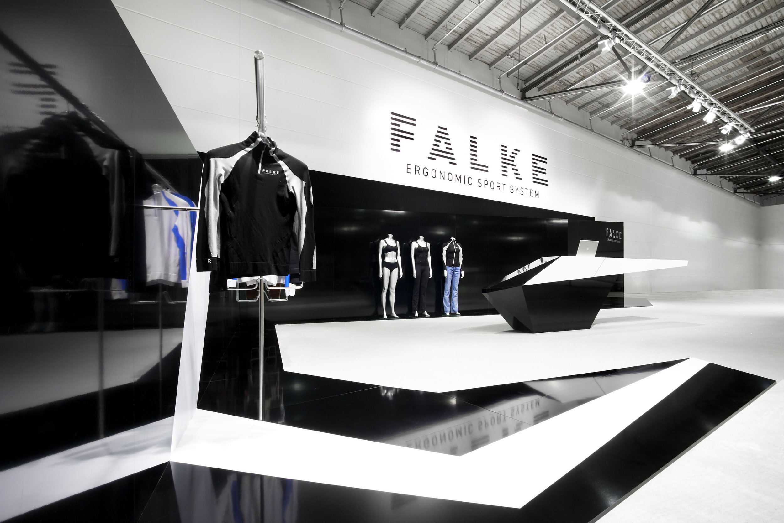 Falke贸易展会展位设计丨阿联酋迪拜丨COORDINATION-4