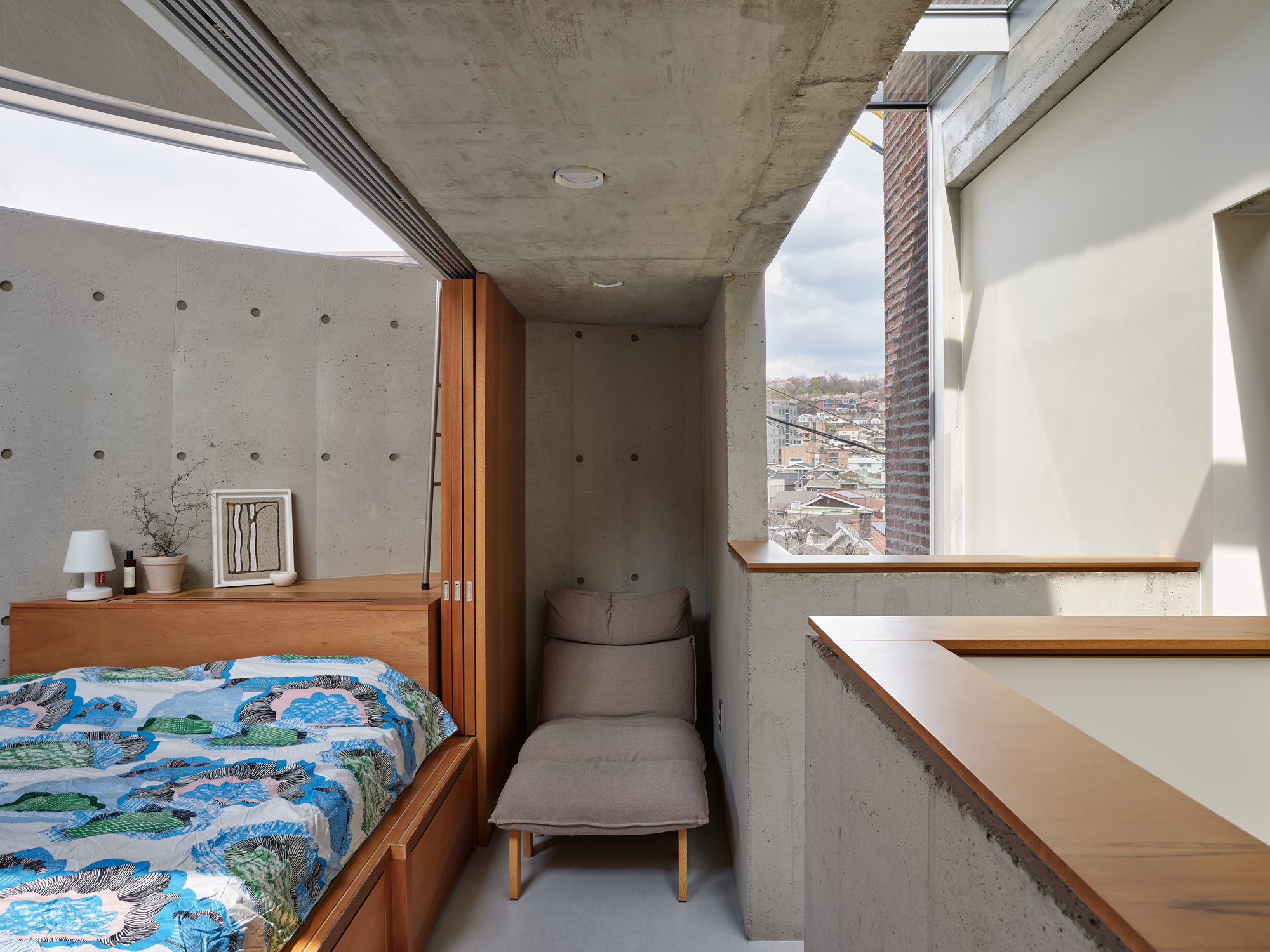 Alley in the House / FHHH FRIENDS-13