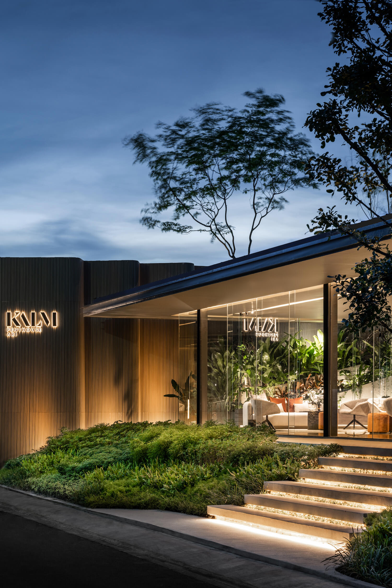 卡尔姆·阿里顶层公寓，展示画廊丨泰国曼谷丨Paon Architects-10