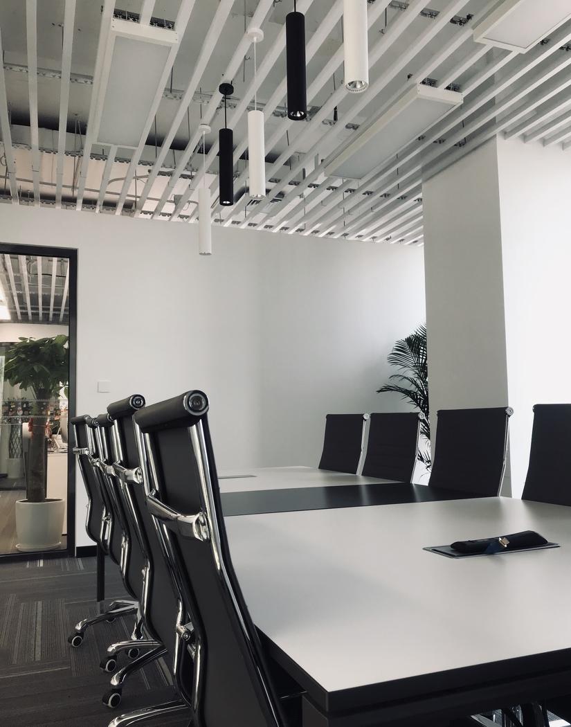 汉威国际工装创客空间——现代创意办公空间设计-24