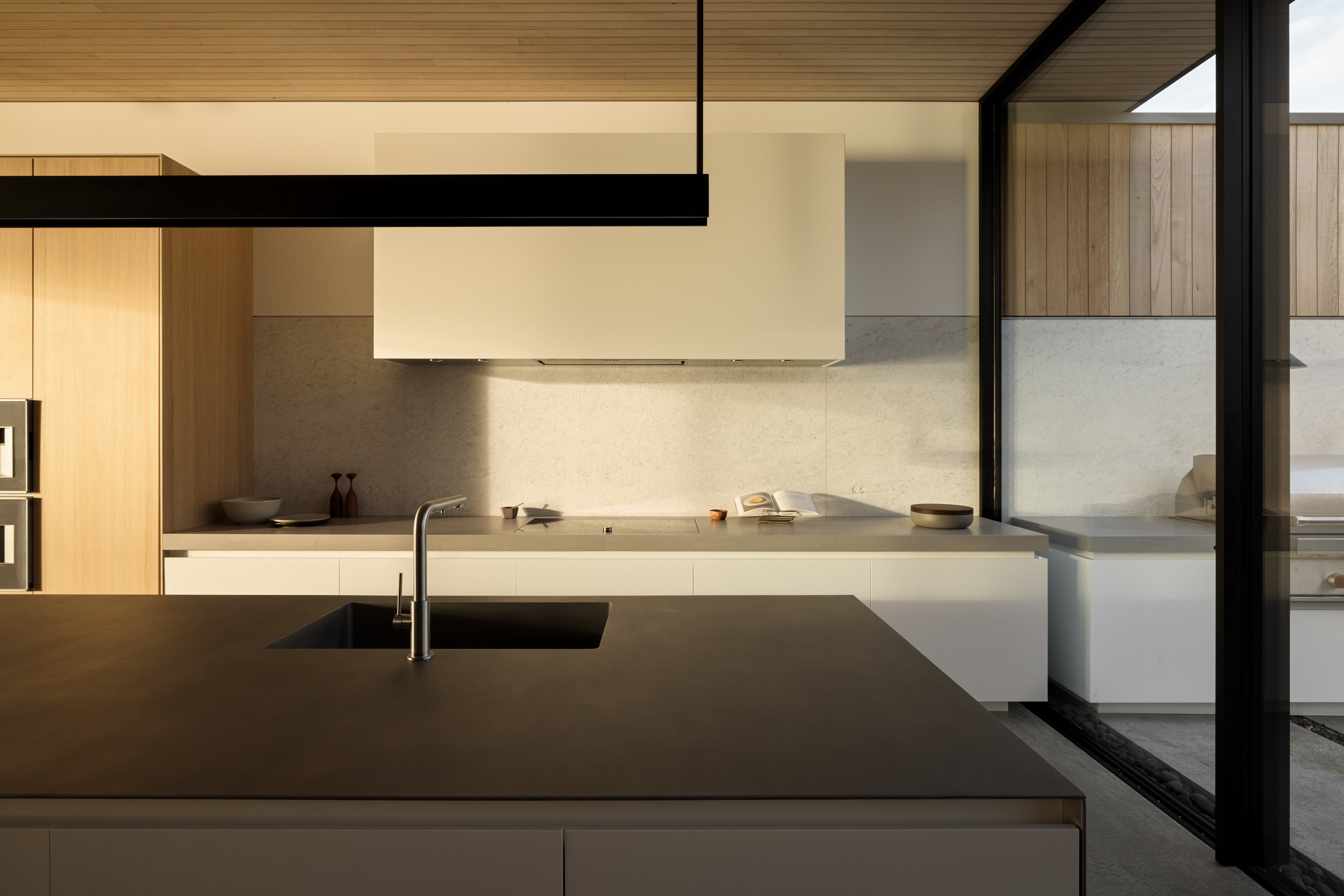 卡德伯勒湾别墅丨加拿大丨Falken Reynolds Interiors-59