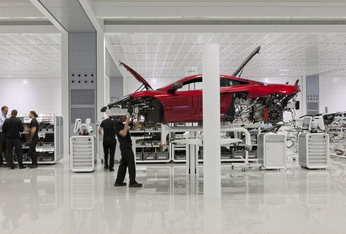 迈凯伦制造中心,英国 / Foster + Partners-6