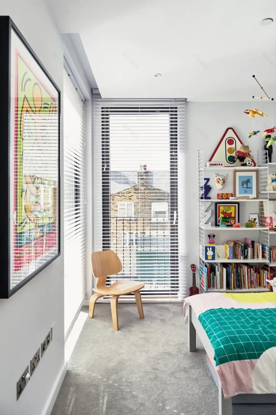 伦敦泰晤士河畔的现代维多利亚式联排别墅-13