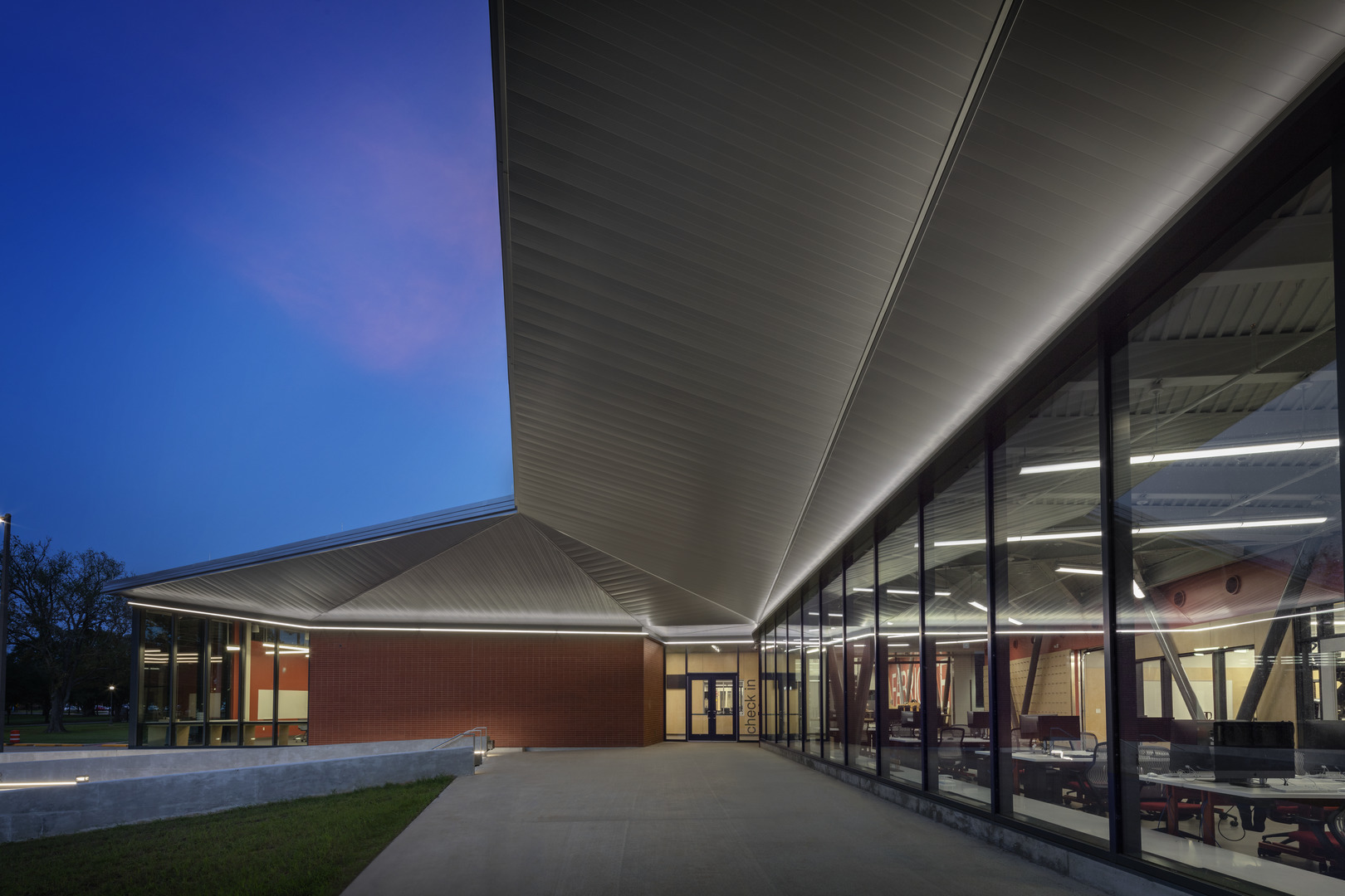 Prairie View A&M University Fabrication Center  / Kirksey Architecture-39