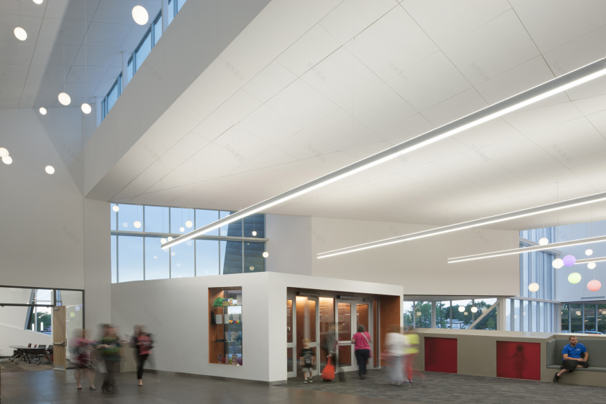 Louisville Free Public Library Southwest / JRA Architects + MSR-20