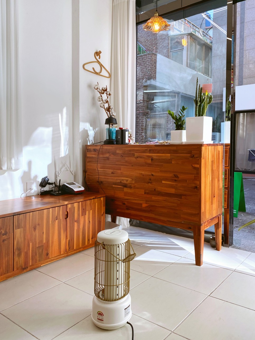 极简风格家居饰品店设计-6