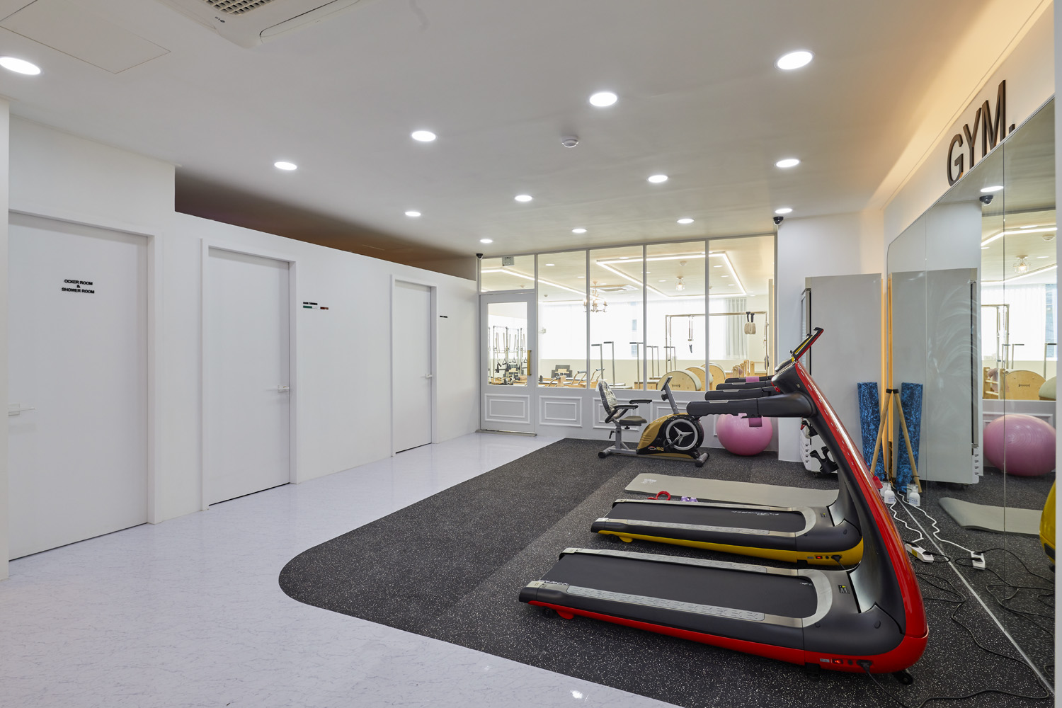 简约 40 平公寓，展现极简生活美学-10