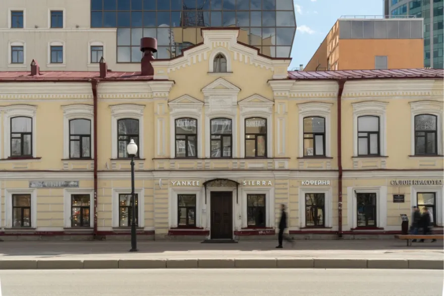 Кофейня в усадьбе XIX века в Екатеринбурге по проекту Zavod11-27