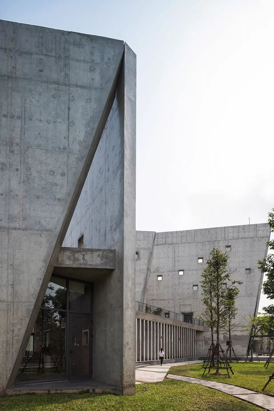 2019 全球创意办公空间盘点,惊艳的不仅仅是设计!-57