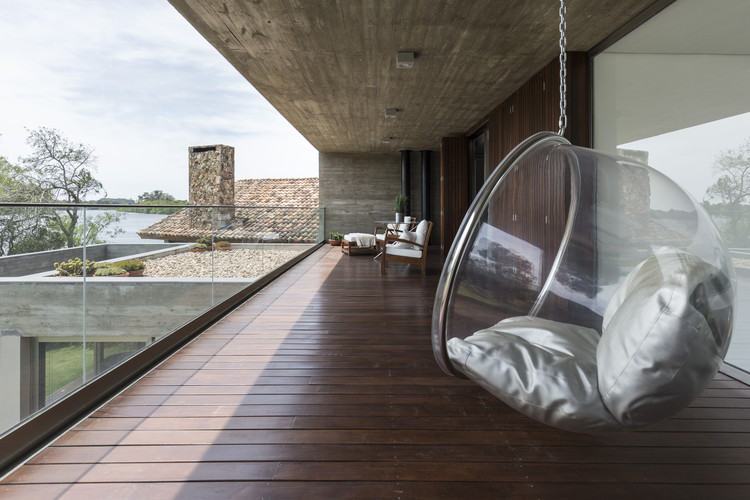 巴西河岸线性住宅，融入自然与通透-20