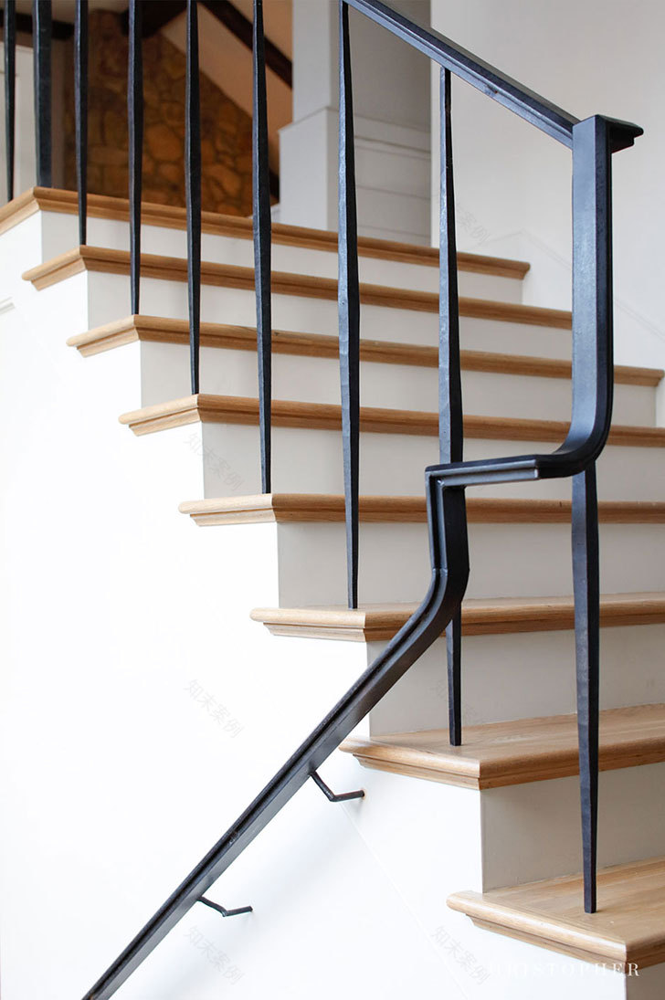 湖畔城堡式别墅 | 自然景观与室内设计的完美融合-16