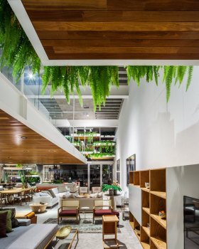 巴西 Líder 家具旗舰店悬浮设计丨FGMF Arquitetos