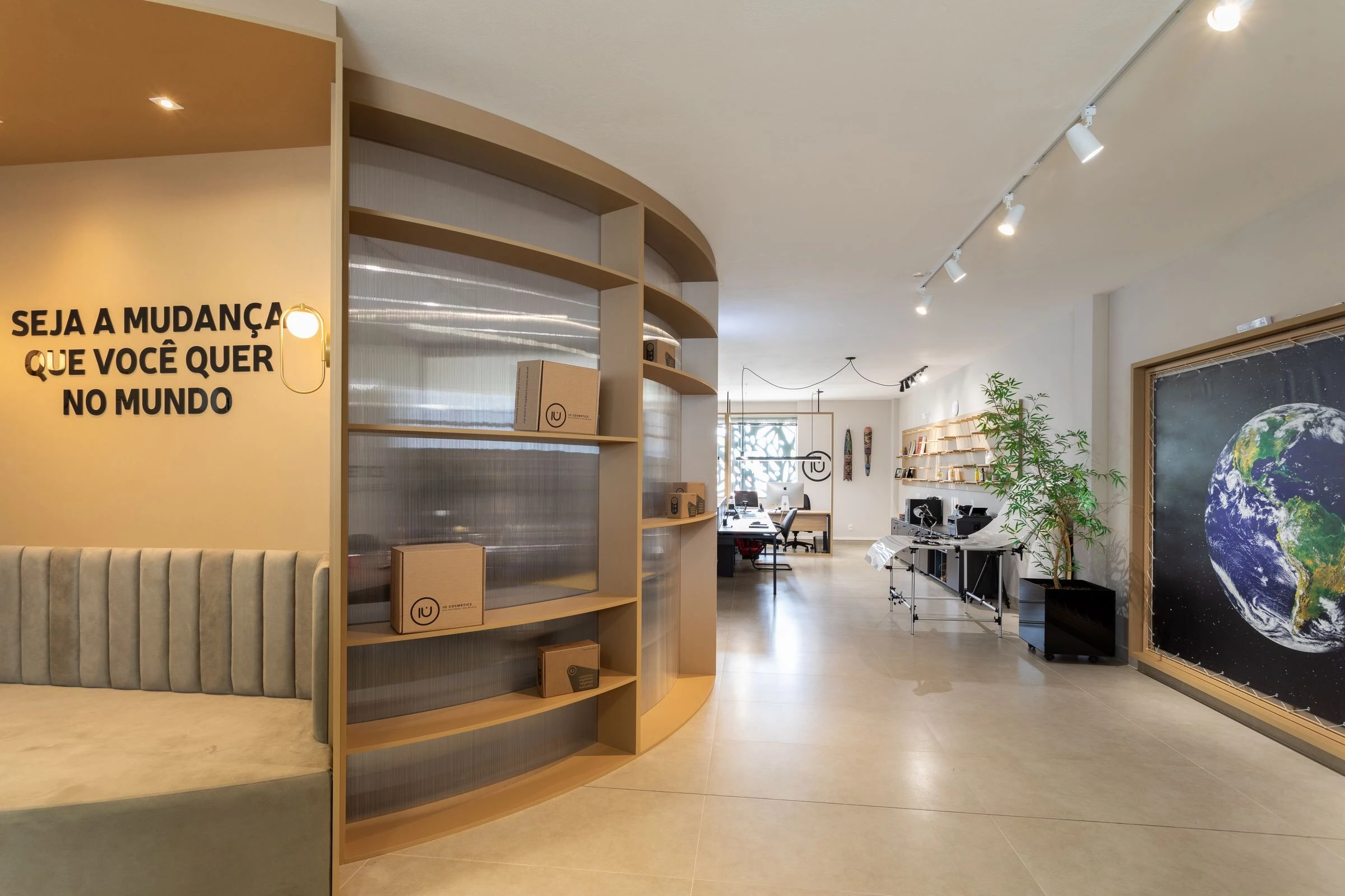 IÚ Cosmetics 商店丨巴西南里奥格兰德丨Studio FAV-31