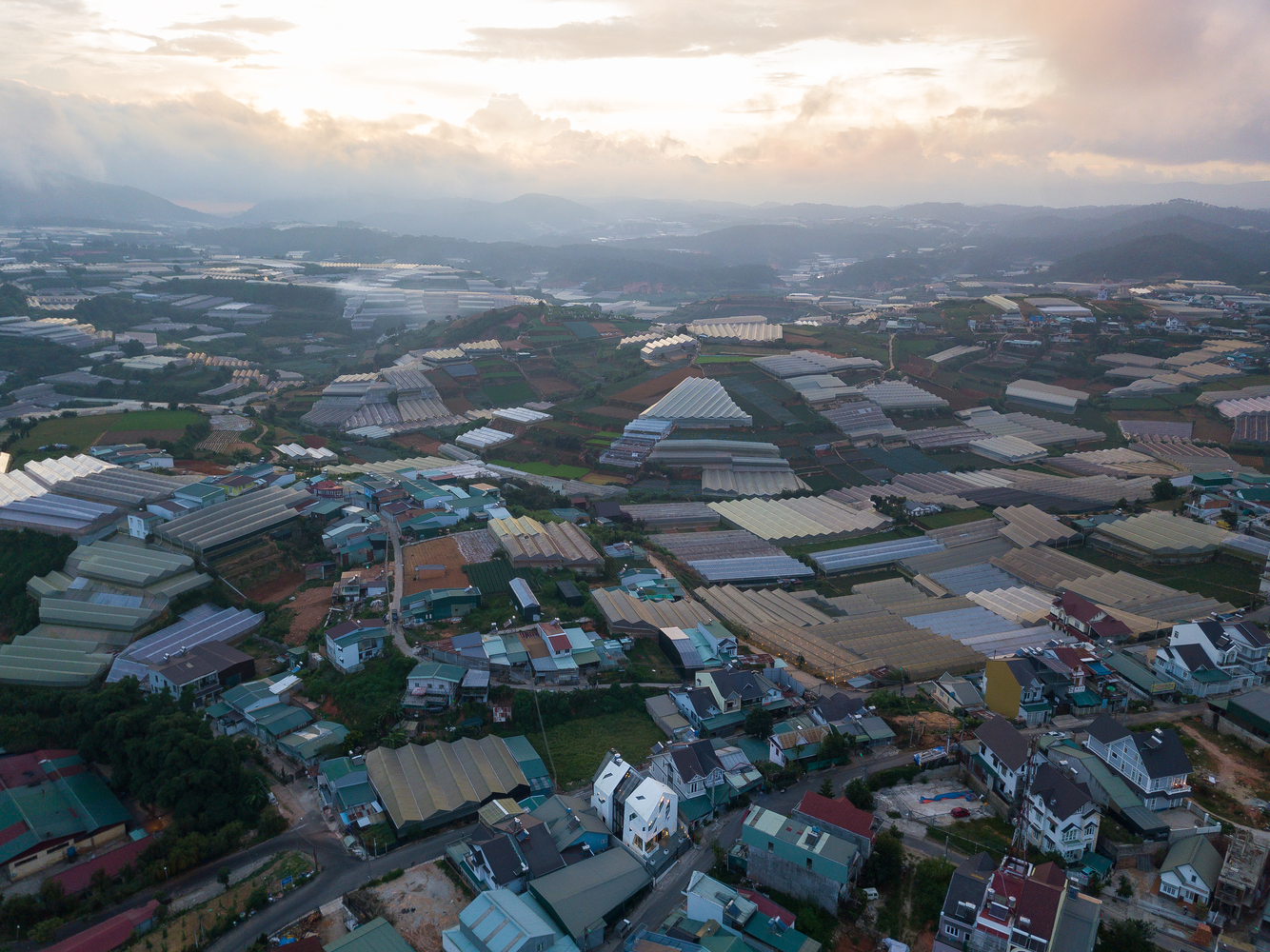 梦幻之地·越南岘港的白钢建筑民宿-66