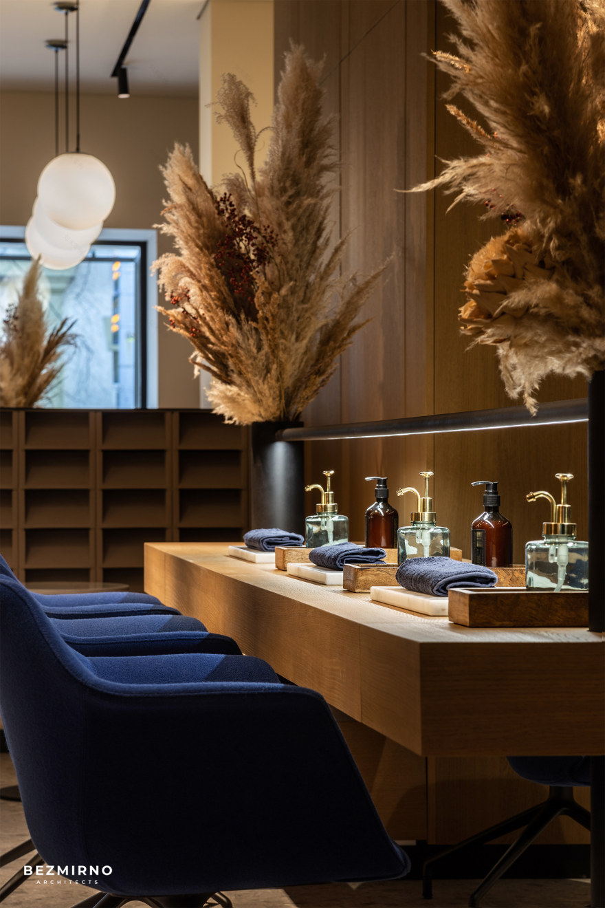 INNUSHA美甲沙龙丨乌克兰基辅丨Bezmirno Team-20