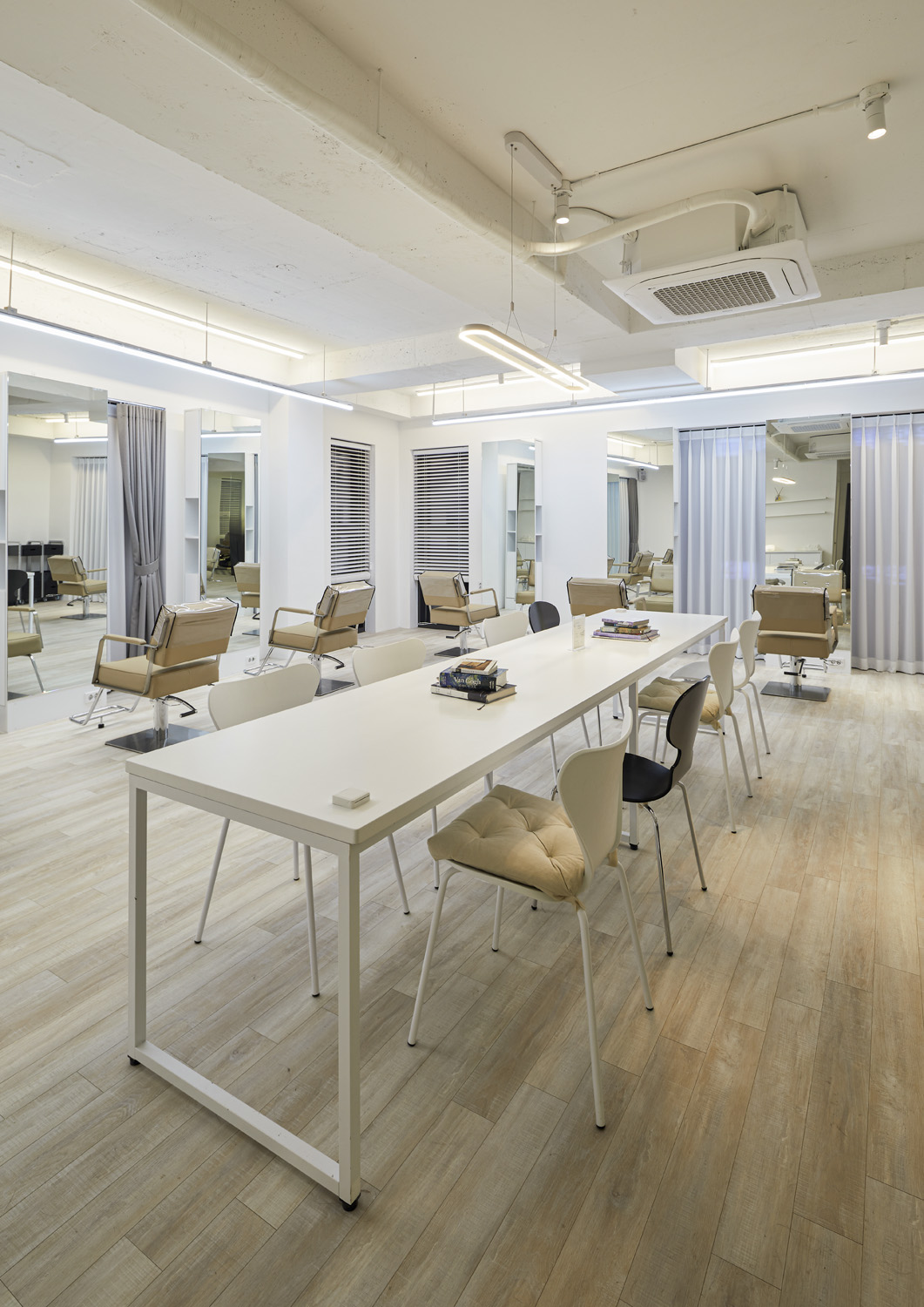 简约优雅 80 平美容院设计-16