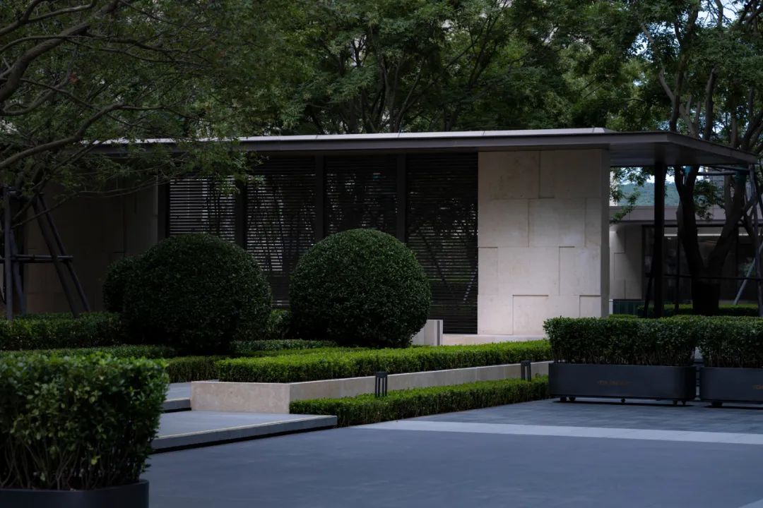 傍山森居 · 自然里流动的优雅 | 大连亿达·青云天下首开区-25