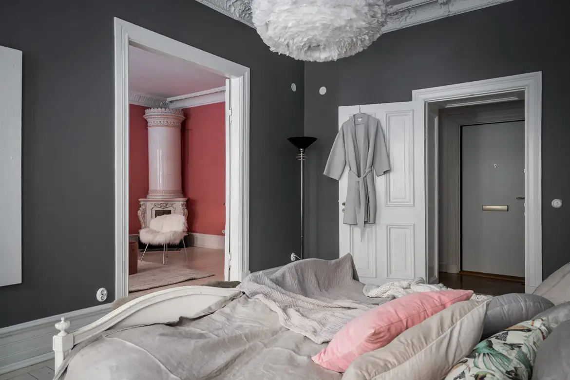 19 世纪瑞典公寓的柔和对比设计-8