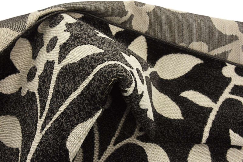 Black and White Outdoor Rugs That Fit Any Space And Style-6