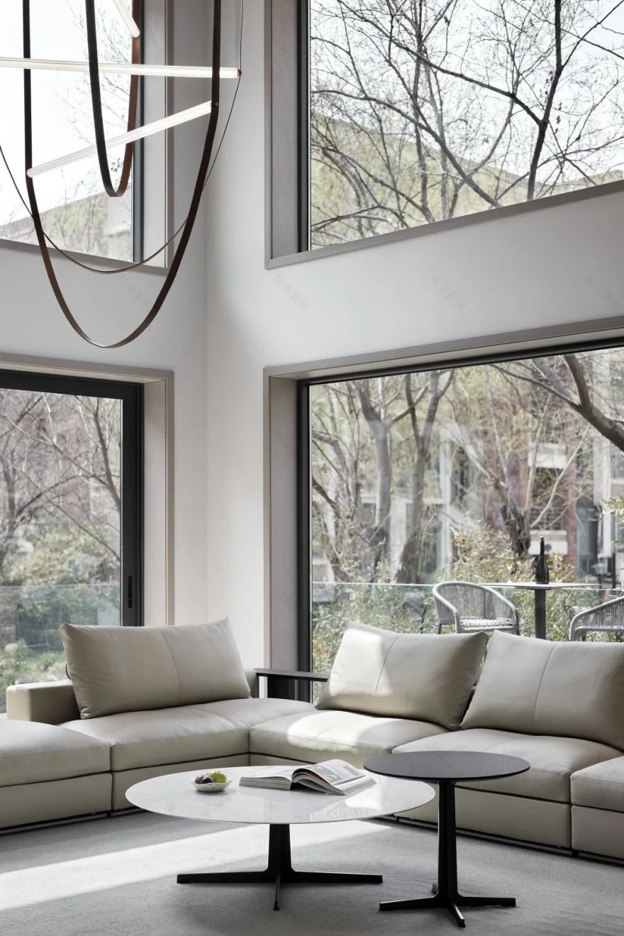 洛阳“纳景之屋” · 现代简约与自然互动的三层私宅设计丨中国洛阳丨凡本空间设计事务所-17