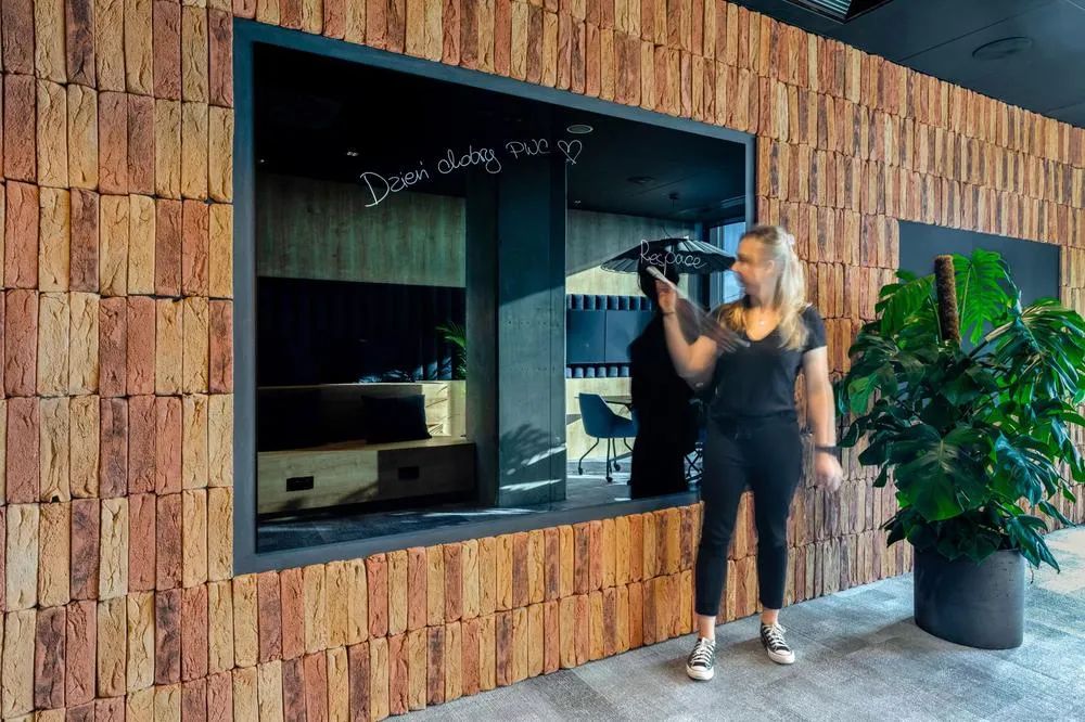 波兰卡托维兹普华永道服务交付中心办公室设计丨The Design Group-22