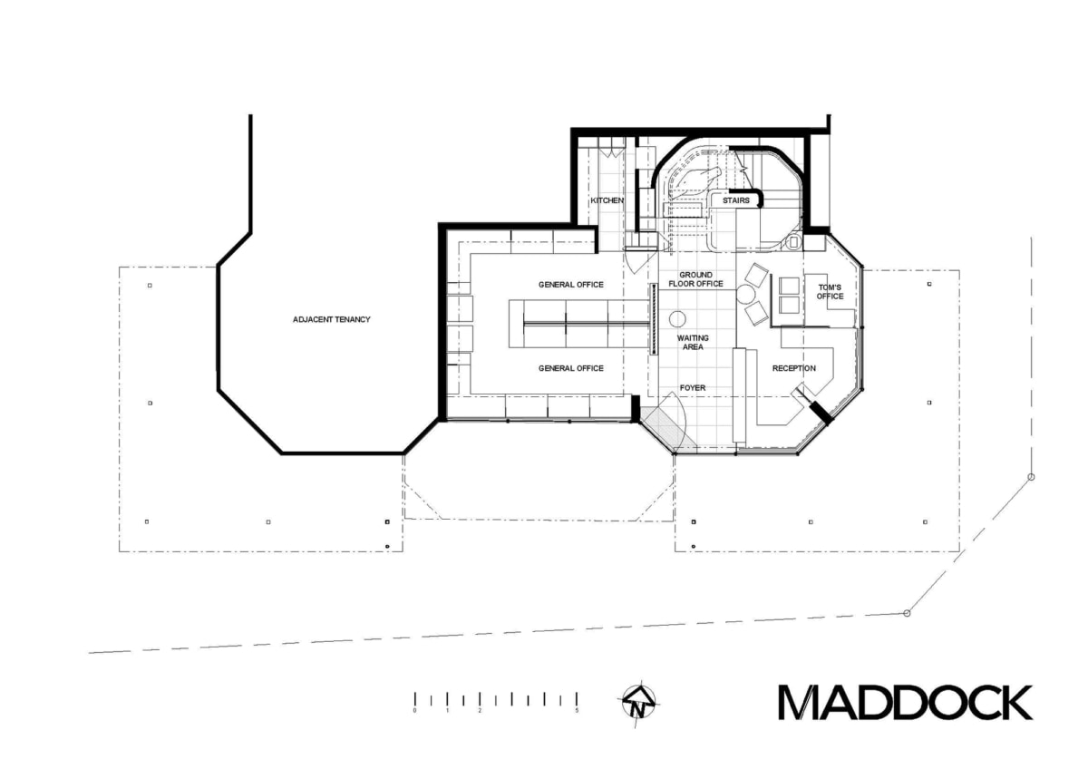 Noosa Heads 的 Tom Offermann 房地产办公室丨澳大利亚丨MADDOCK-21