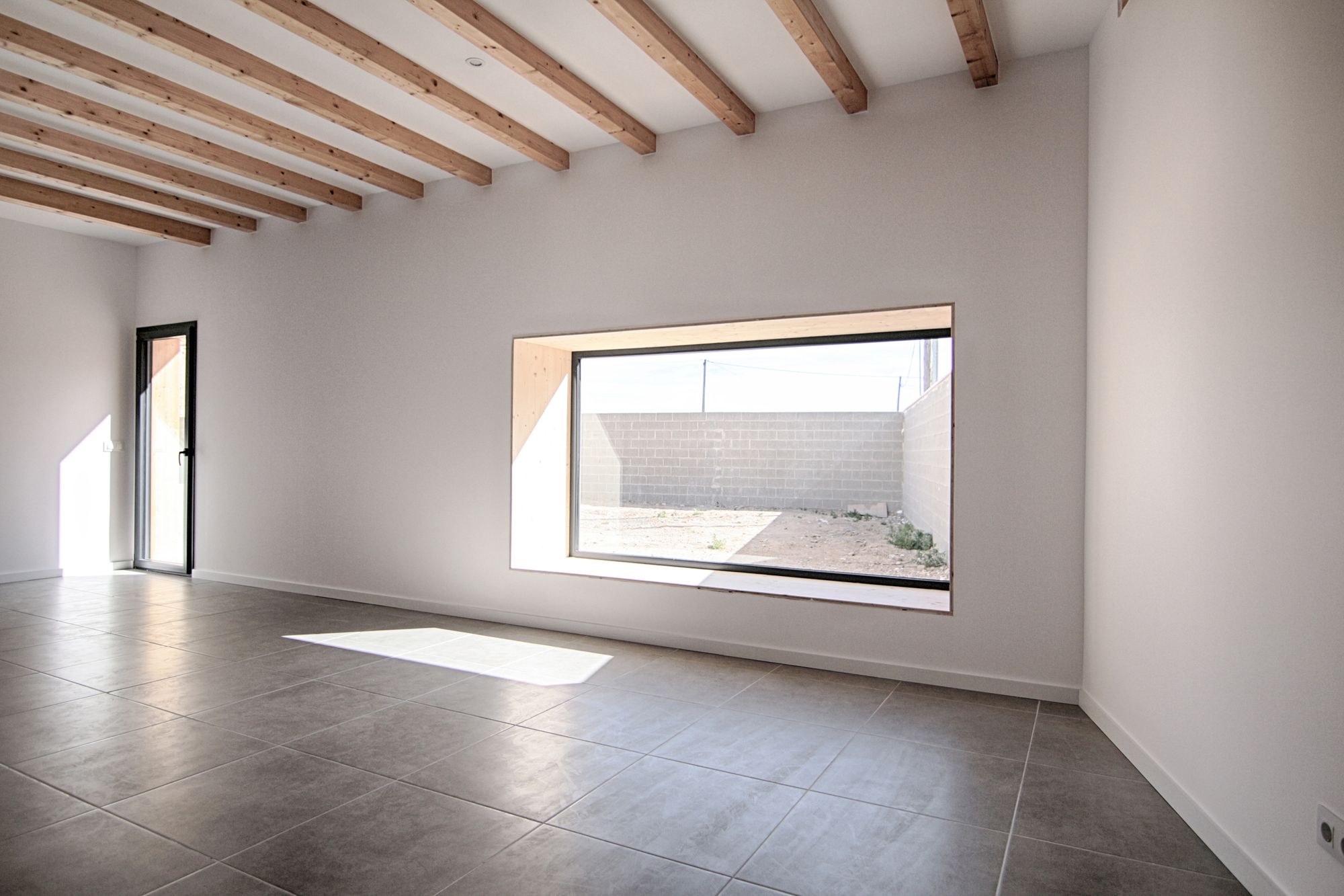 巴塞罗那 RA House | 双区设计，被动式节能住宅-15