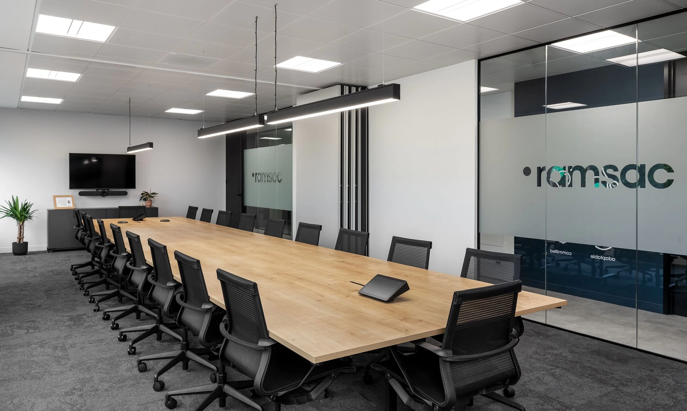 ramsac 办公室设计丨英国丨Oktra-25