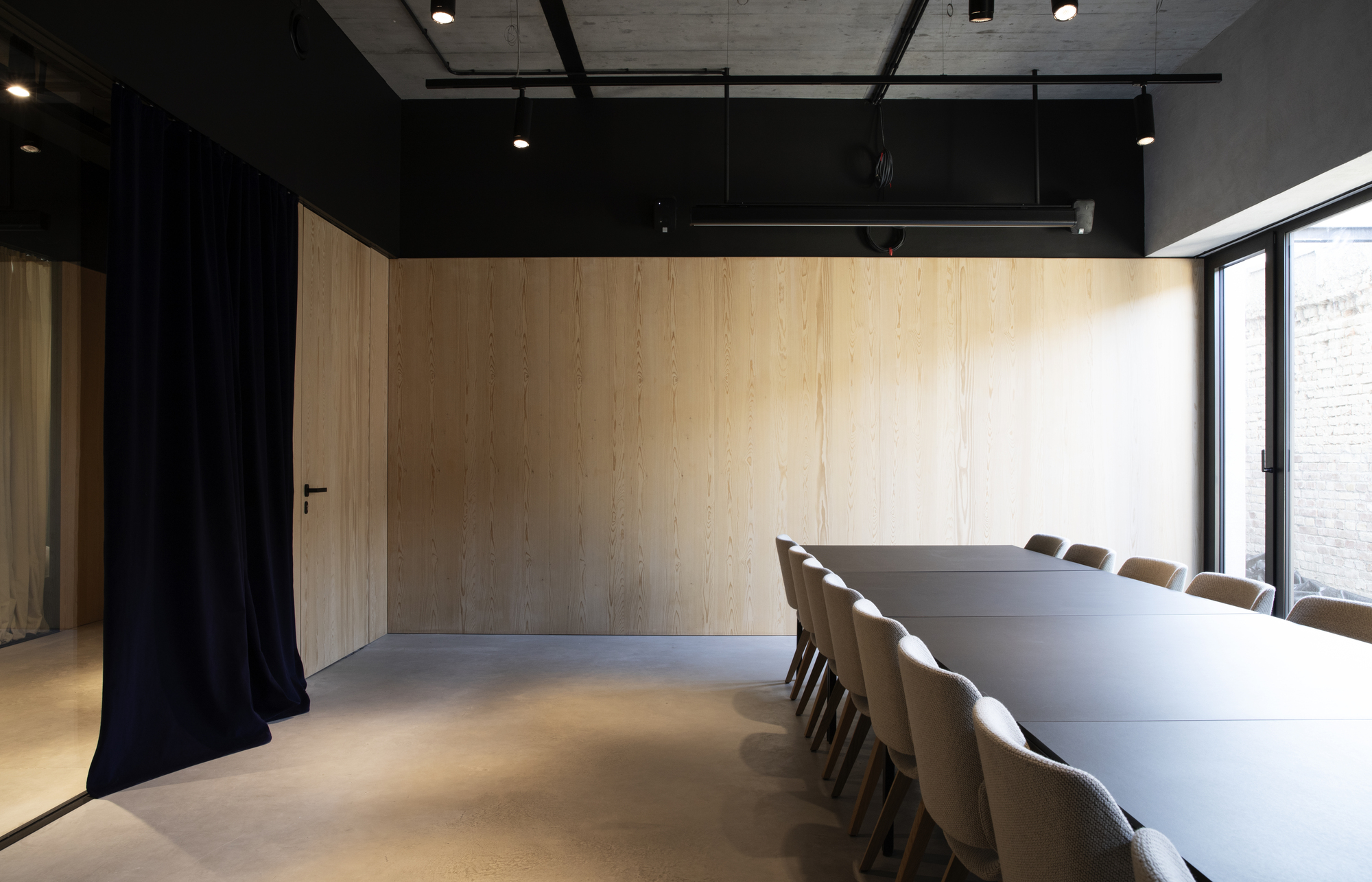 Urania Cinema Transformation / 3LHD-40