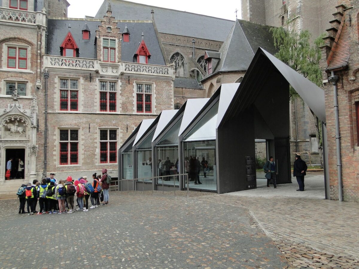 Gruuthusemuseum - /STUDIOMDA - Wayfinding Design-1