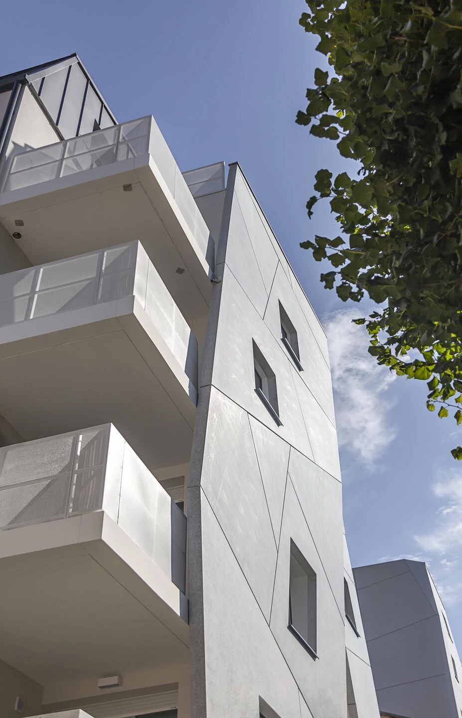 河畔城市雕塑 | Letellier Architectes 的 Côté Garonne 公寓设计-19