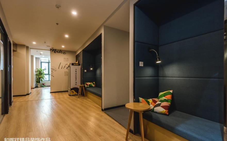 极简主义办公室设计,温馨如家-45