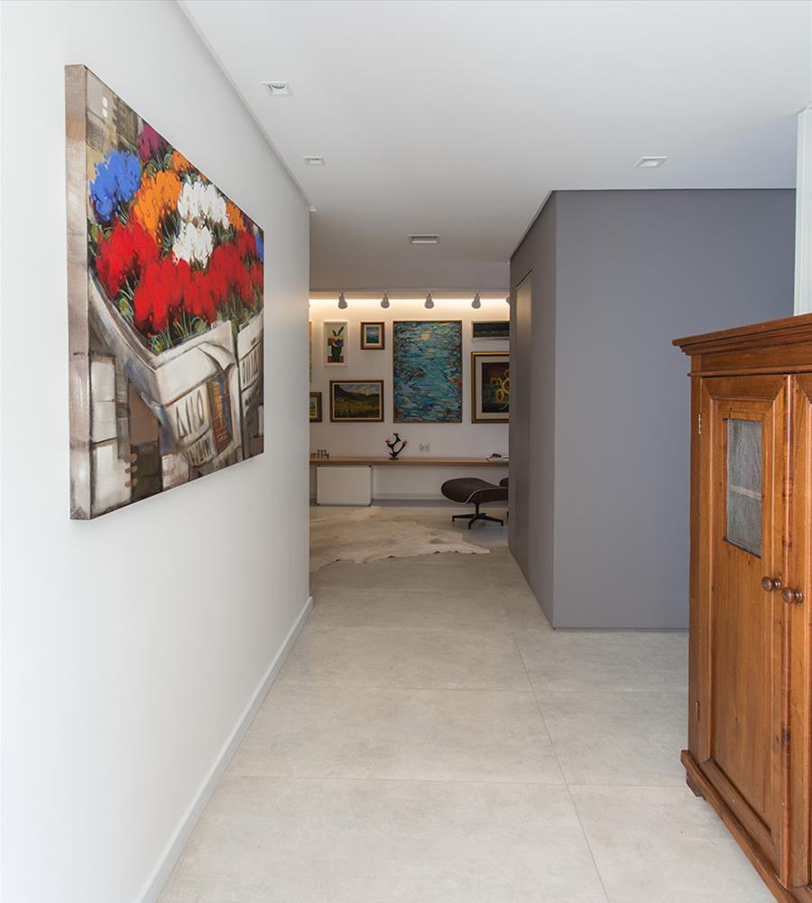 巴西 Casa Florêncio 住宅改造，极简风格与木质元素的完美结合-1