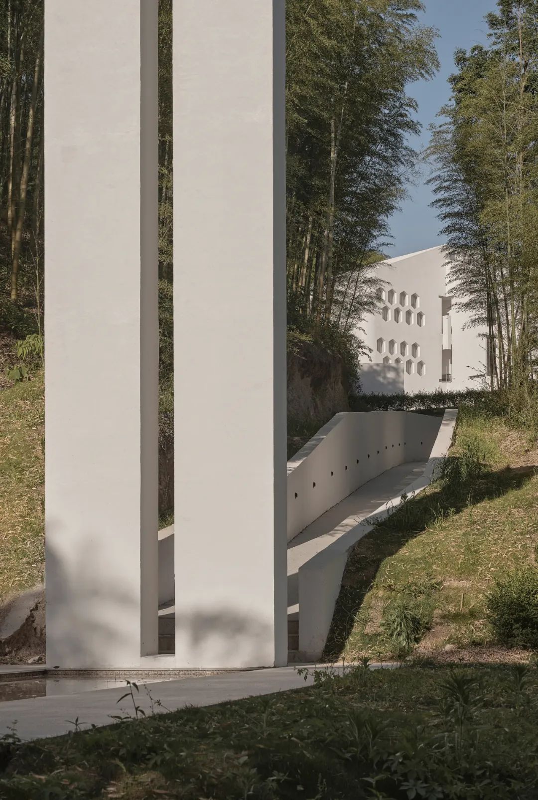 丁鹏文：莫干山的天外来物-荒序民宿丨中国湖州丨尔我空间设计研究室-12