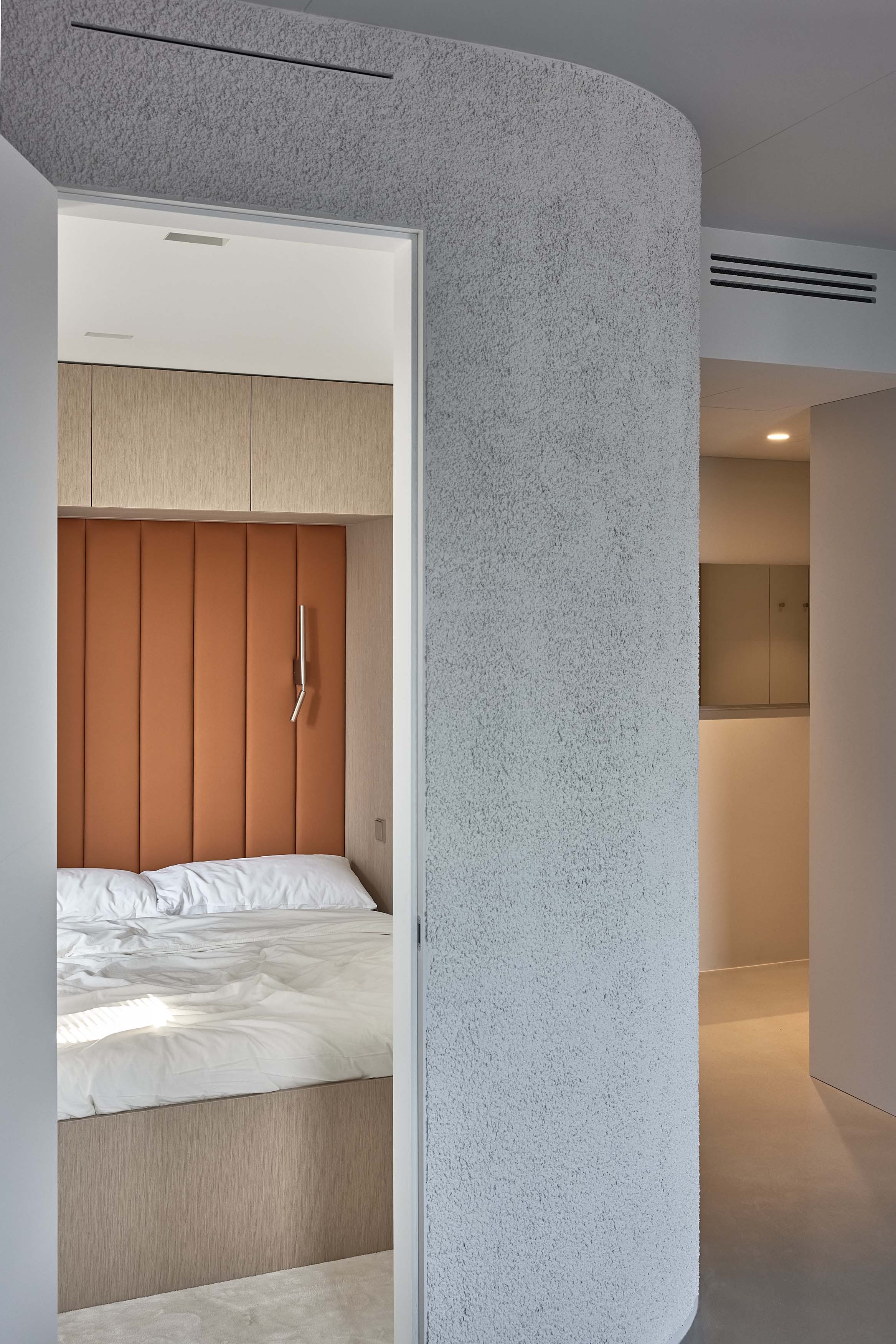现代一字型公寓室内设计丨立陶宛丨October Design Studio-15