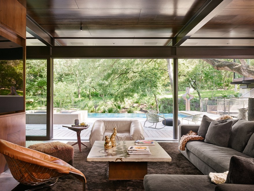 Modern Masterpiece in One of San Antonio’s Oldest Neighborhoods-15