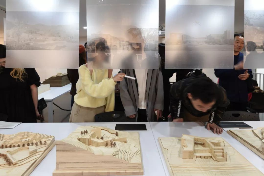 谦和建造·李保峰教授工作室建筑设计展 | 轻触自然的空间设计-50