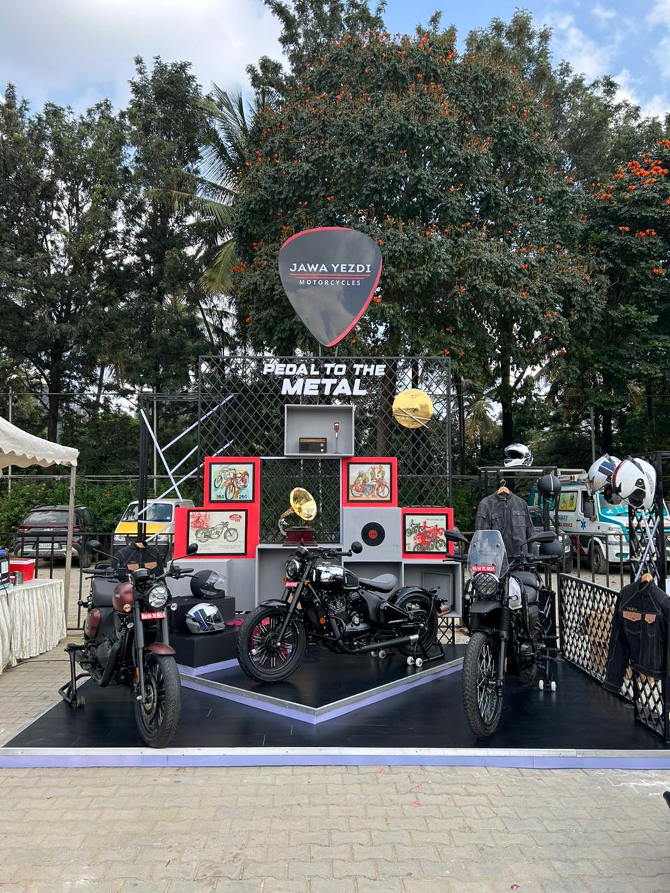 Jawa Yezdi Bike Display-0